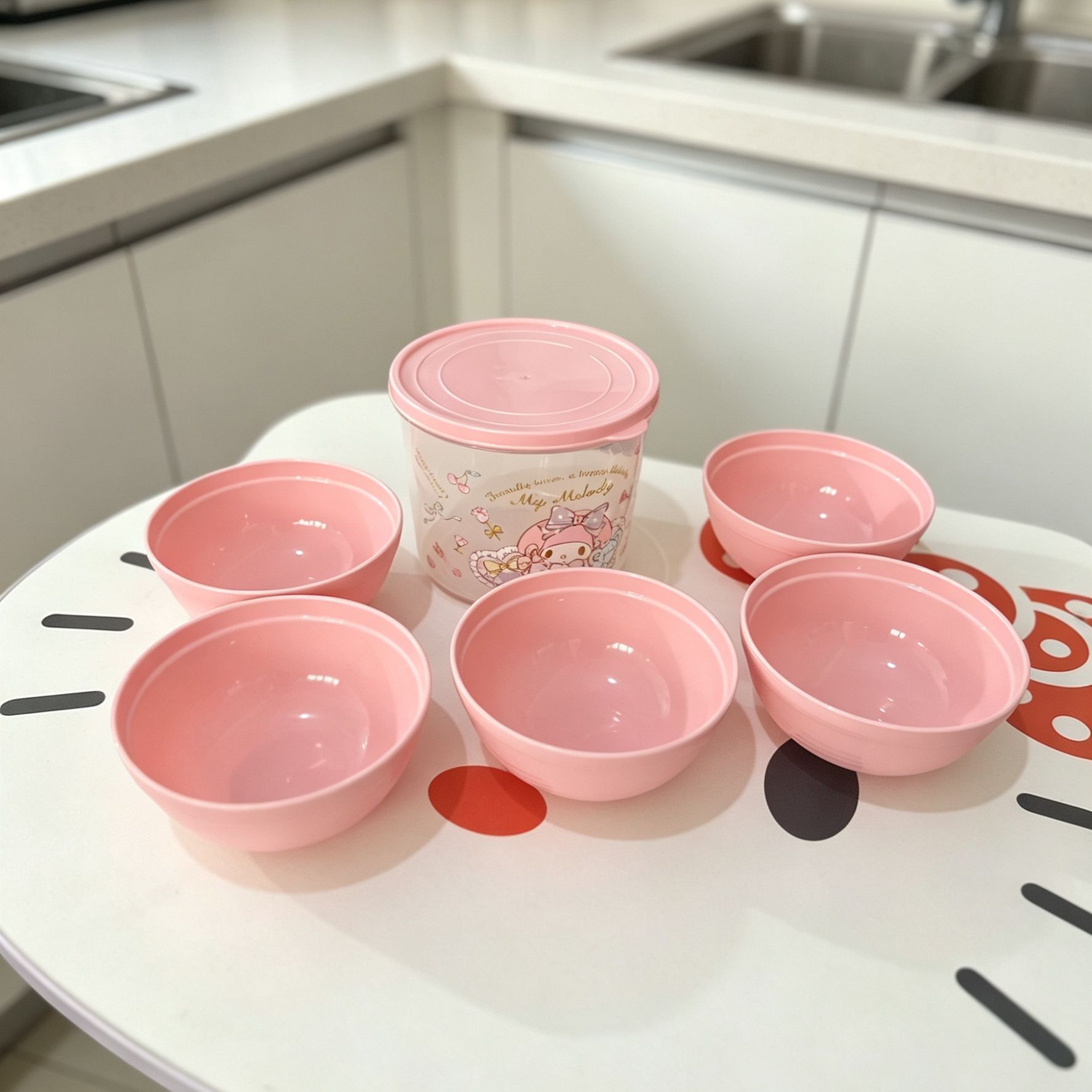 Anime Sanrio Round Hello Kitty - Food Storage With Dividers reseña y precio